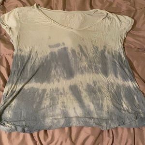 Small AEO tie dye shirt